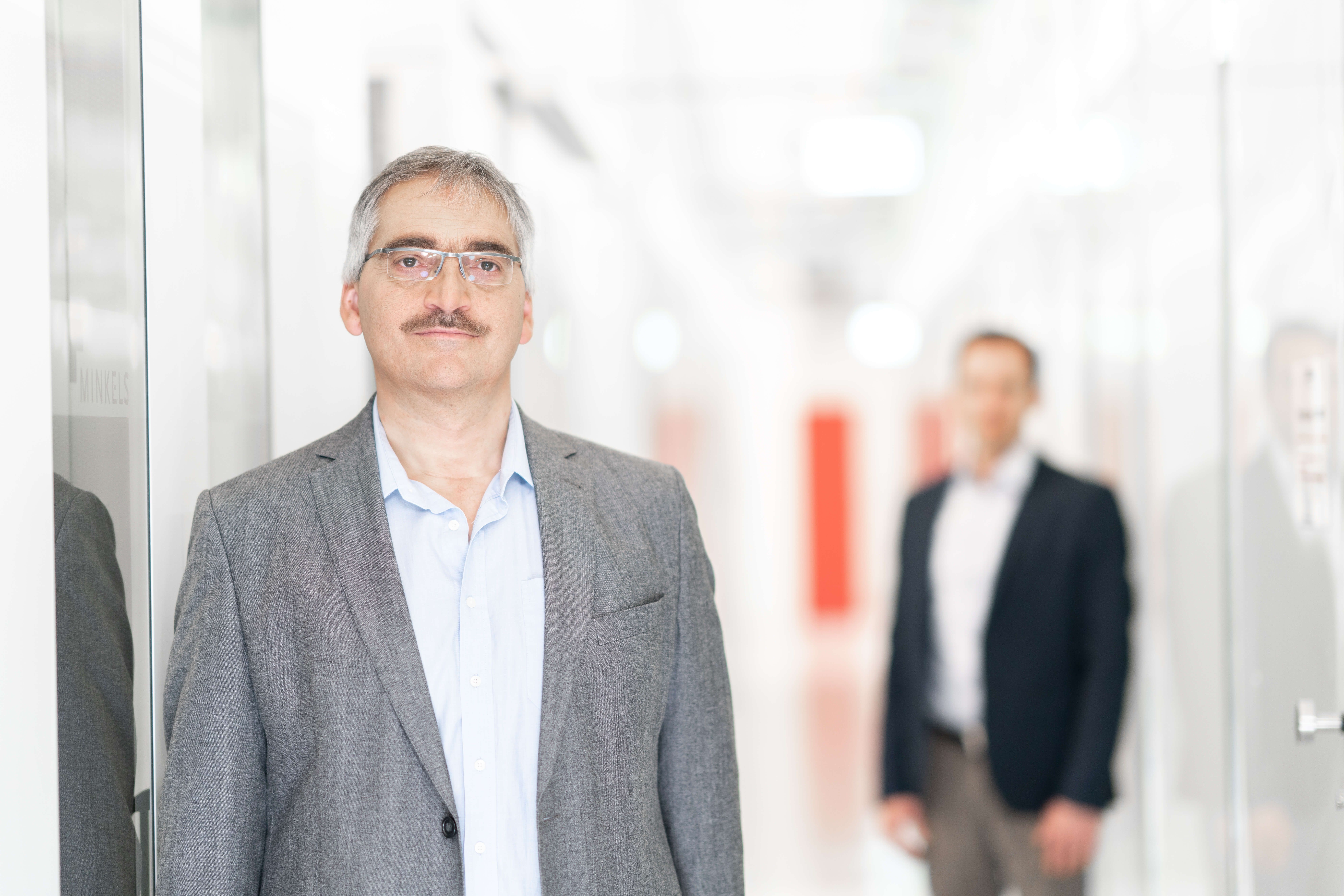 Hanspeter Gehrig im Datacenter