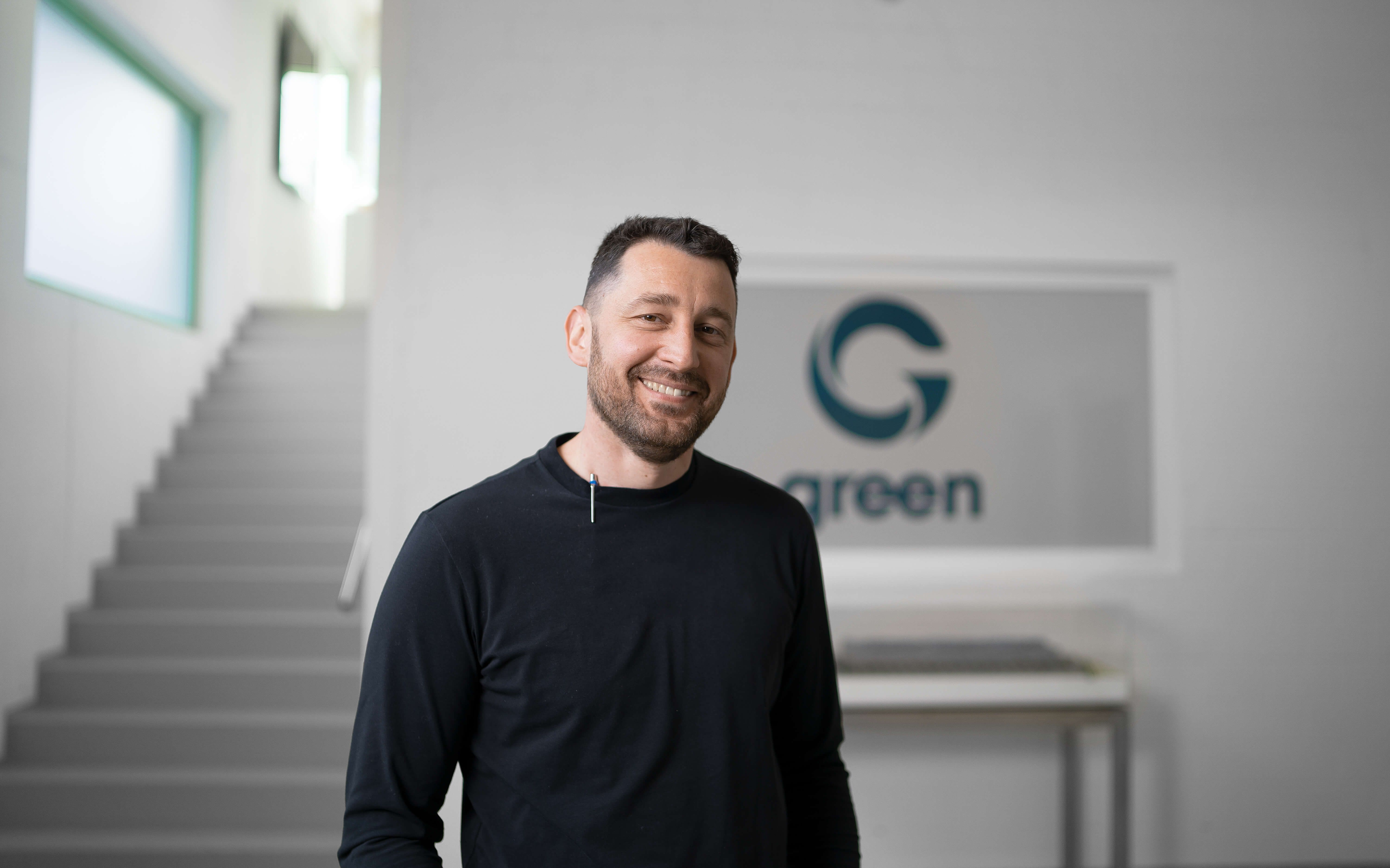 Portraitfoto von Stefan, Datacenter Maintenance Manager