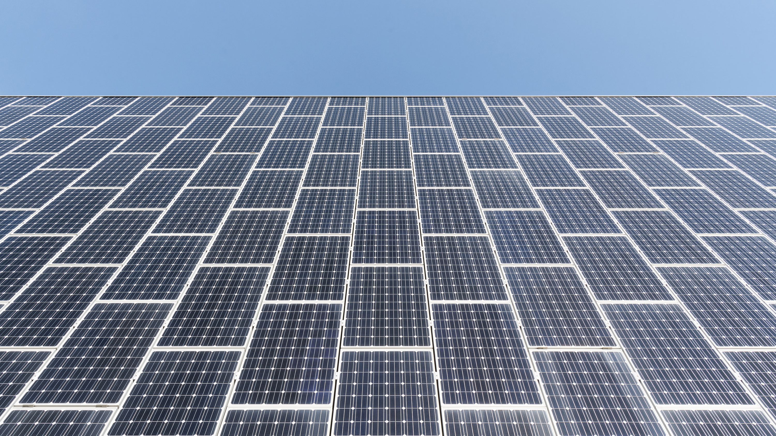 Green Datacenter Solar panels